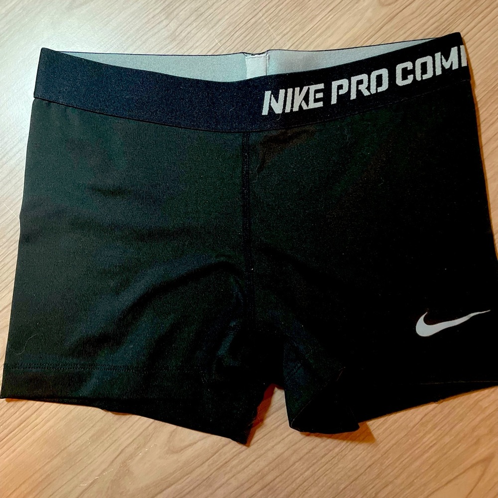 Ladies (Medium) Nike Dry Fit Pro Combat Compression Shorts